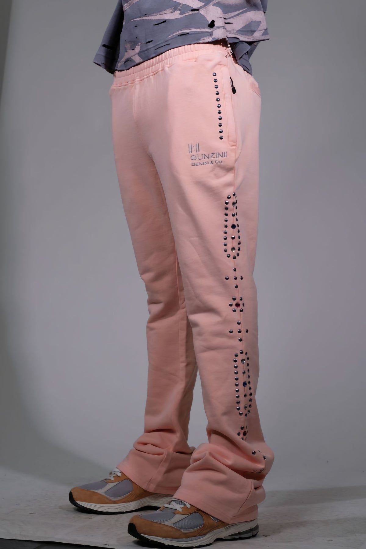 Gunzinii Studded Stacked Sweatpants (Pink)